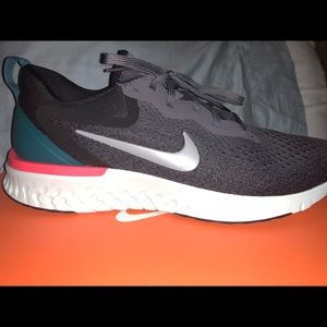 Nike Odyssey React